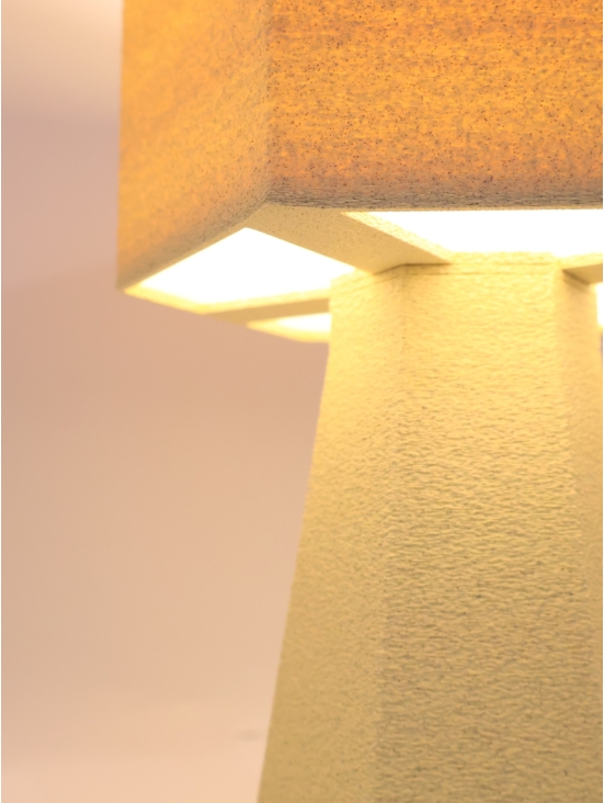 Lampe à poser Thaïs – Lampe granit hexagonale, design géométrique