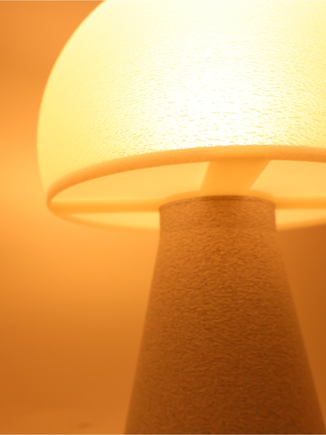 Annie – Lampe à poser design, GRANIT, Essentiel