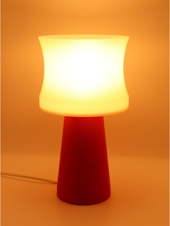 Aurélie – Lampe à poser design, base Granit & abat-jour coquilles Saint-Jacques