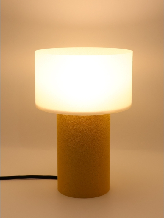 Clarisse – Lampe à poser design granit & abat-jour coquilles Saint-Jacques