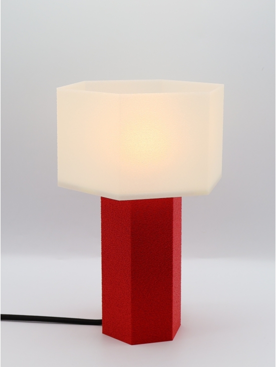 Jacqueline – Lampe à poser design GRANIT & coquilles Saint-Jacques, Essentiel