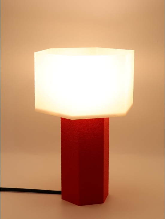 Jacqueline – Lampe à poser design GRANIT & coquilles Saint-Jacques, Essentiel