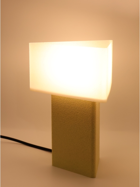 Maelle – Lampe à poser design coquilles Saint-Jacques & granit vanille