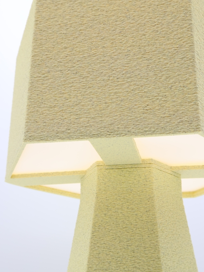 Lampe à poser Thaïs – Lampe granit hexagonale, design géométrique