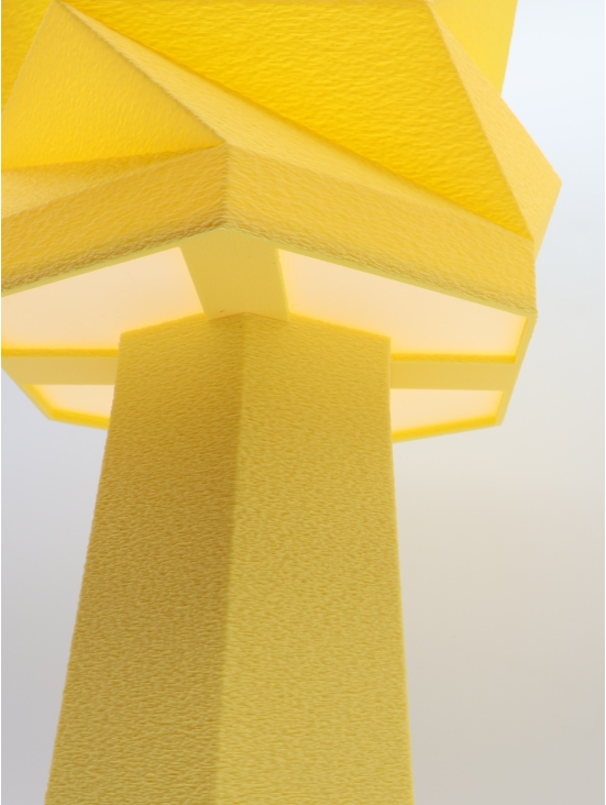 Alizée Pastel – Lampe à poser design facettée, taille Équilibre