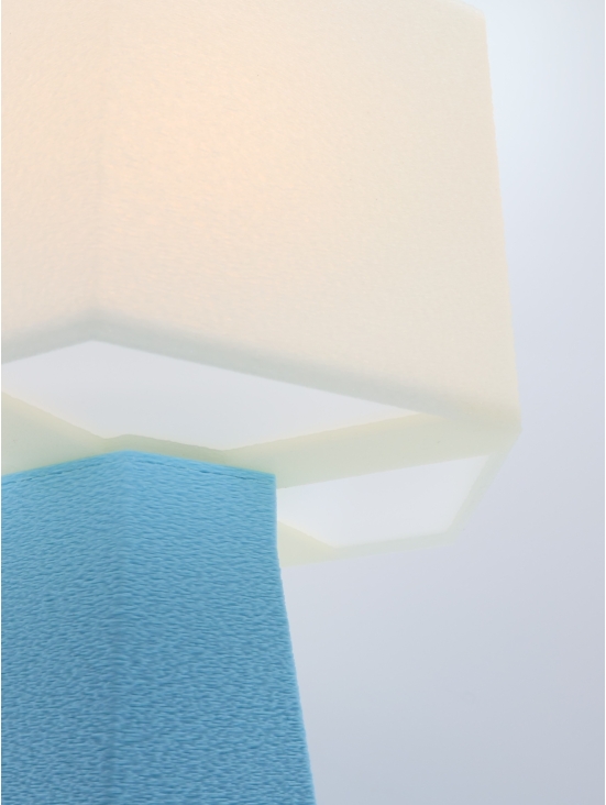 Aline – Lampe à poser hexagonale, abat-jour coquilles Saint-Jacques & pied Pastel, taille Essentiel