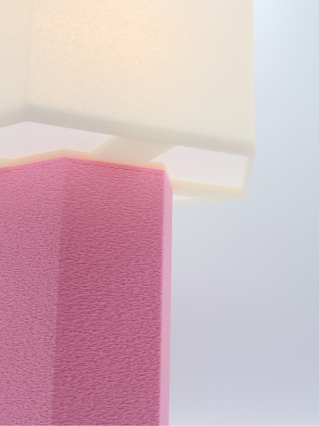 Jacqueline – Lampe à poser design, PASTEL, Essentiel Jacqueline – Lampe à poser design, PASTEL, Essentiel