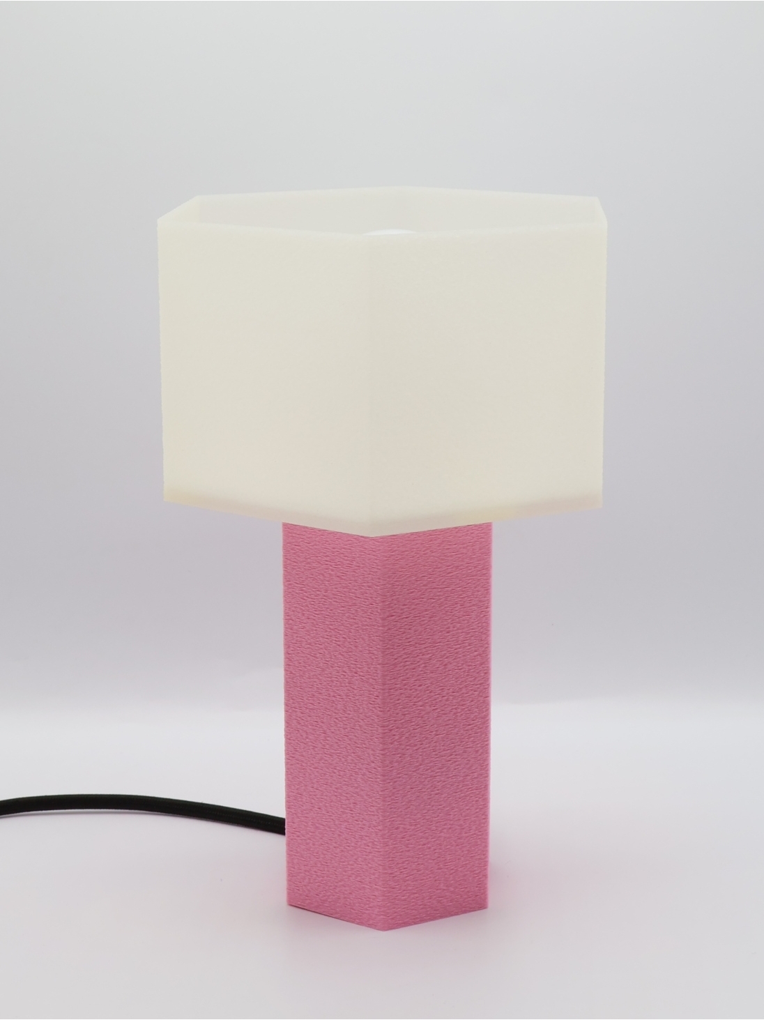 Jacqueline – Lampe à poser design, PASTEL, Essentiel