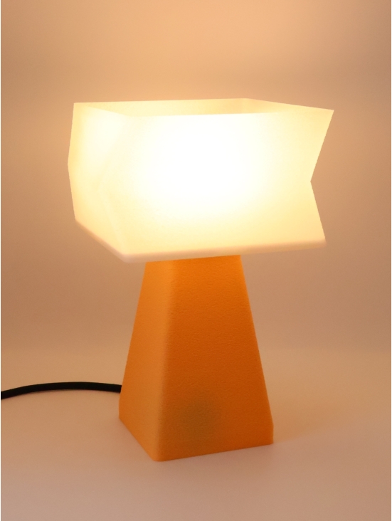 Juliane – Lampe à poser carrée, abat-jour coquilles Saint-Jacques & pied Pastel, taille Essentiel