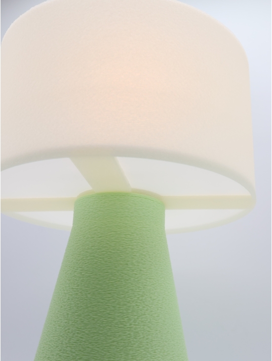 Meredith – Lampe à poser conique, abat-jour coquilles Saint-Jacques & pied Pastel, taille Essentiel