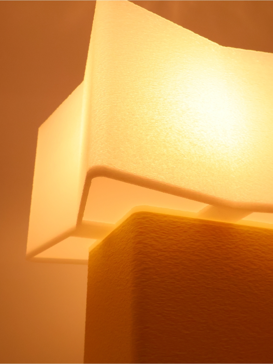 Priscilla – Lampe à poser design, PASTEL, Essentiel