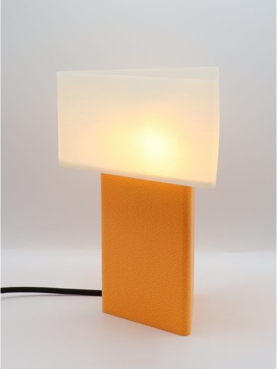 Maëlle – Lampe à poser double triangle, abat-jour coquilles Saint-Jacques & pied Pastel, taille Essentiel