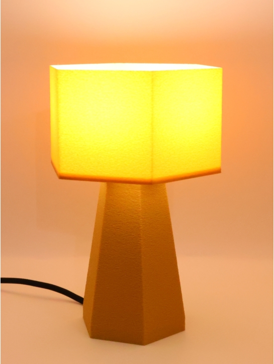 Thaïs Pop Essentiel – Lampe à poser design hexagonale Pop