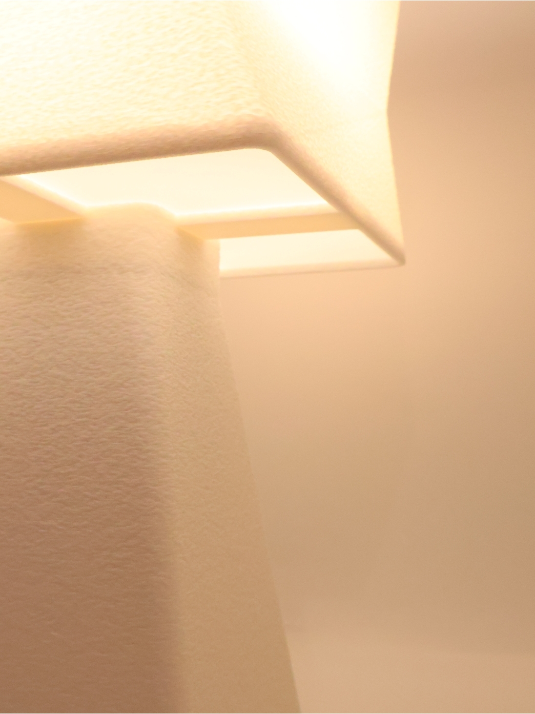 Adèle – Lampe à poser design, Pop, Essentiel