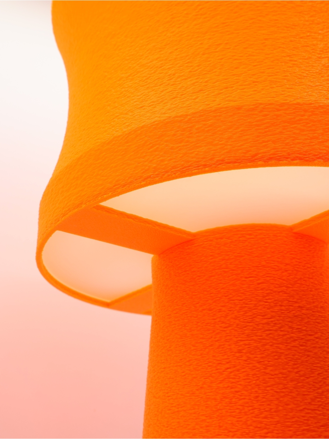 Agathe – Lampe à poser design, Pop, Équilibre Agathe – Lampe à poser design, Pop, Équilibre