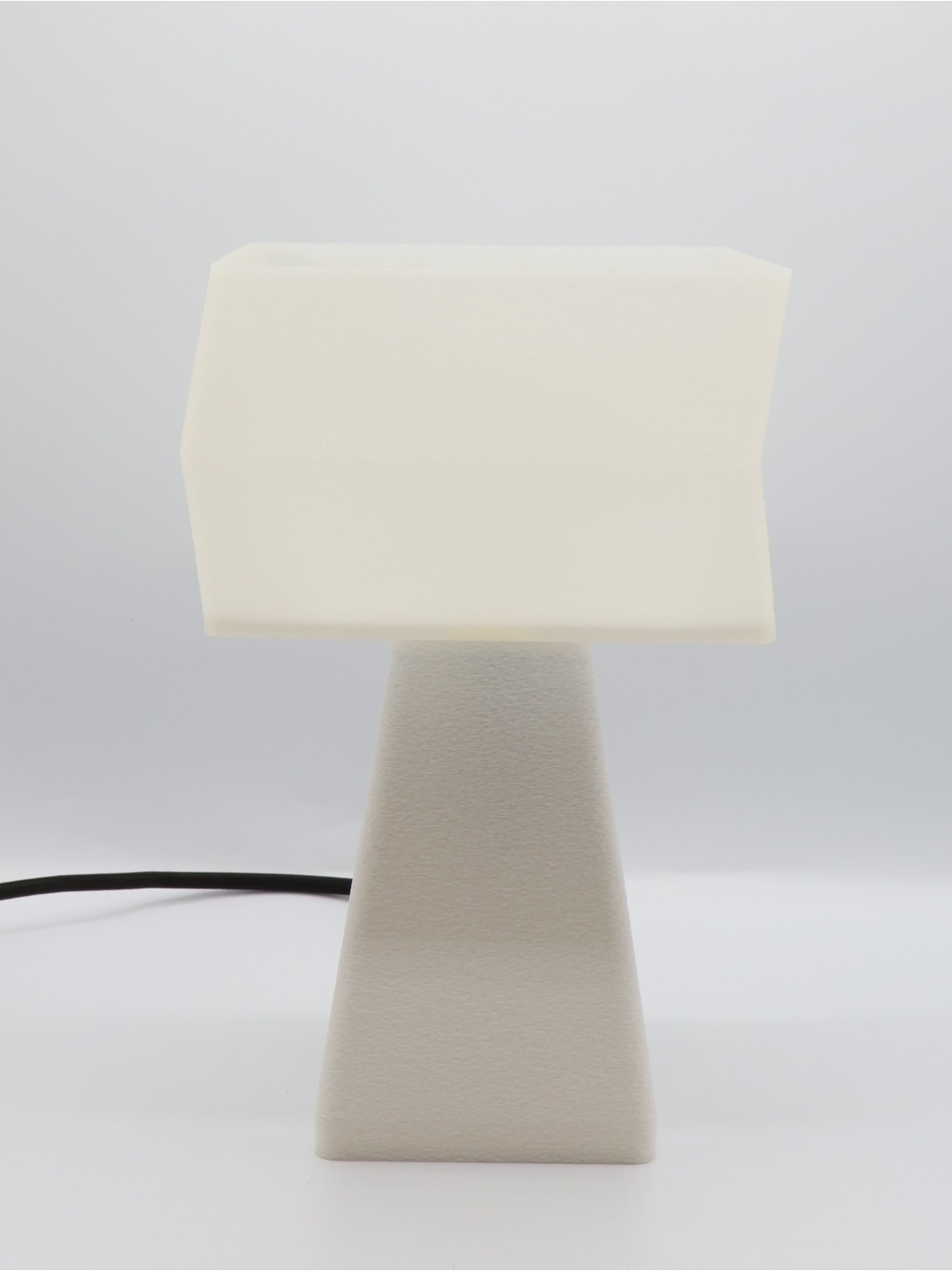 Juliane – Lampe à poser design, POP, Essentiel