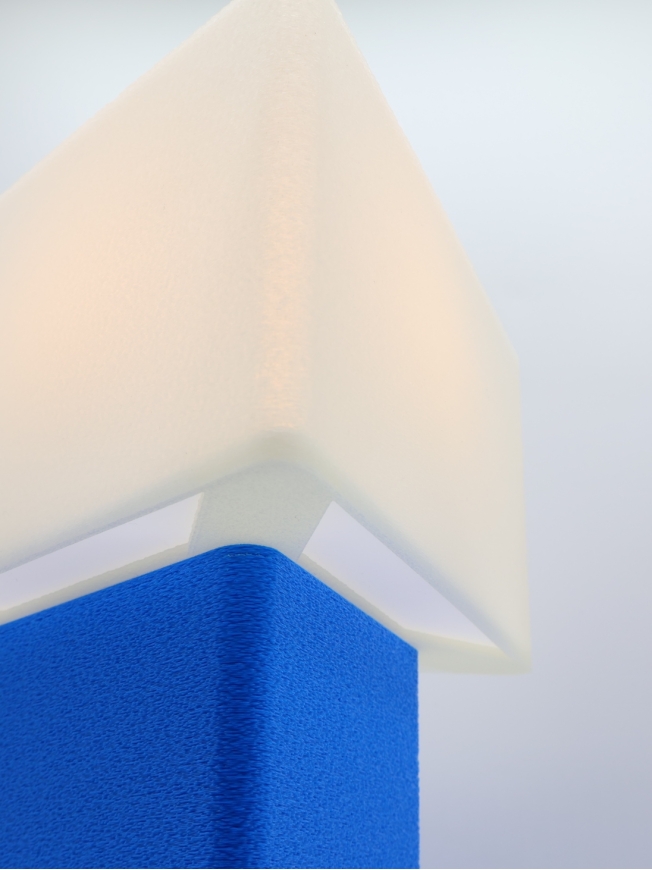 Lampe à poser Maëlle Essentiel – Halo crème apaisant & touche Pop colorée