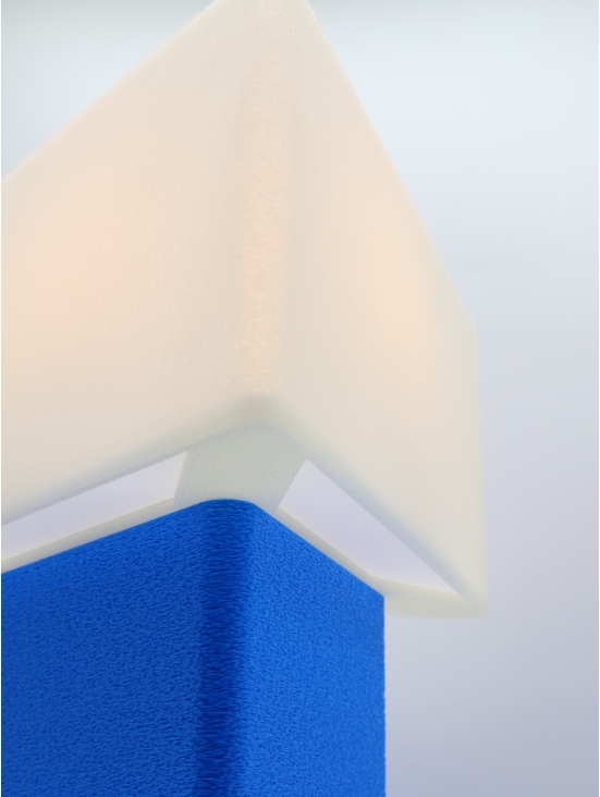 Lampe à poser Maëlle Essentiel – Halo crème apaisant & touche Pop colorée