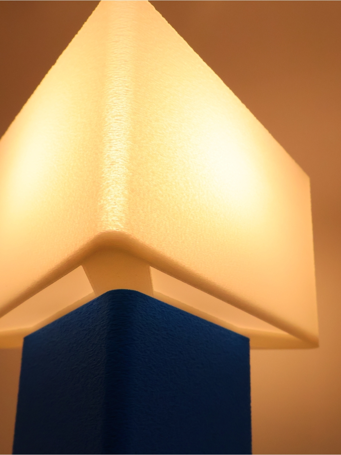 Maelle – Lampe à poser design, POP, Essentiel