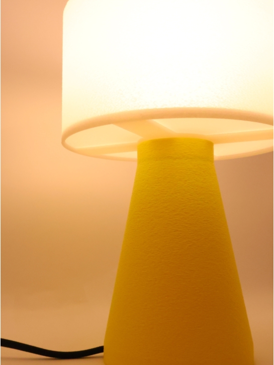Lampe à poser Meredith Essentiel – Halo crème réconfortant & touche Pop colorée