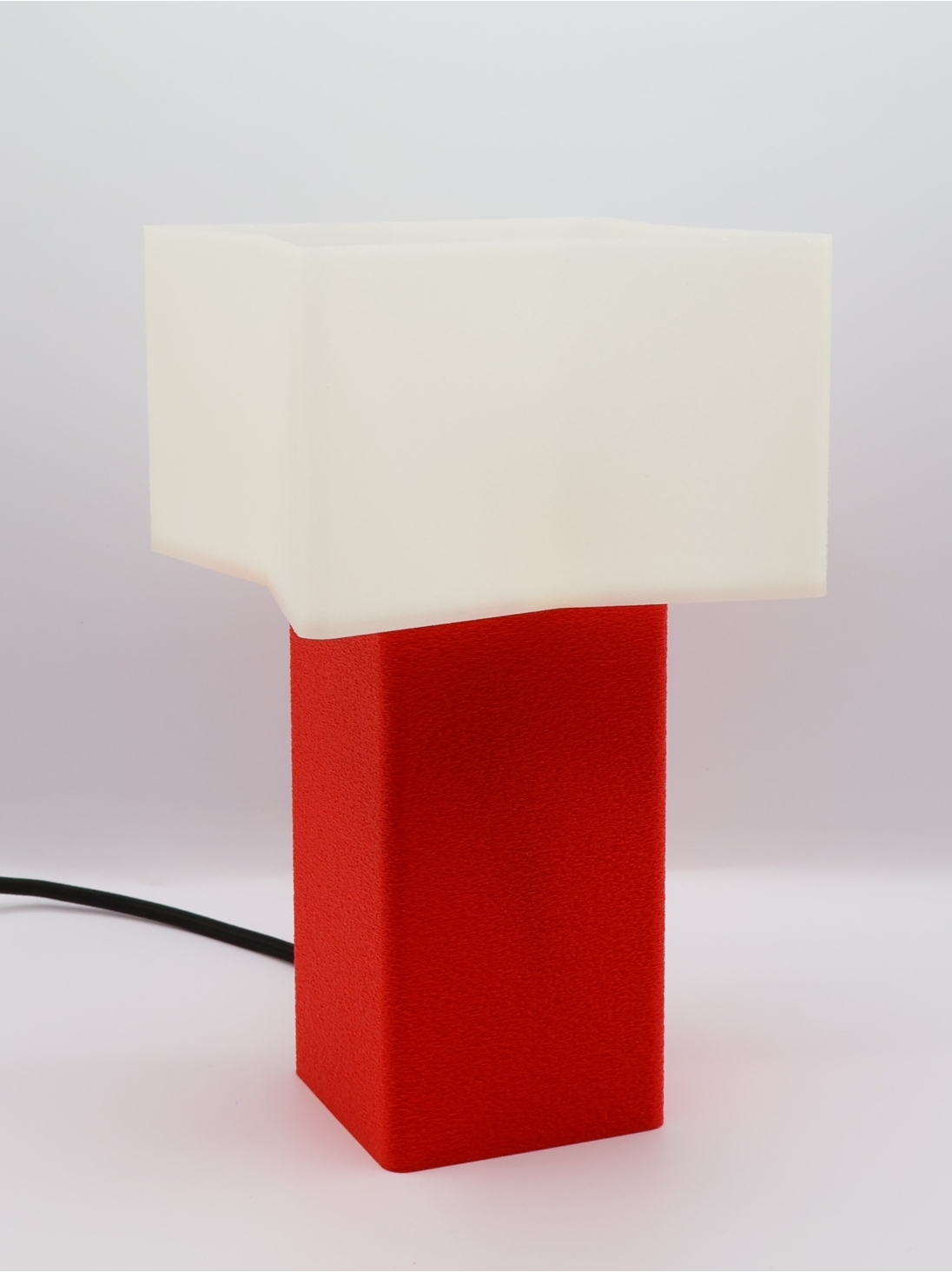 Priscilla – Lampe à poser design, POP, Essentiel