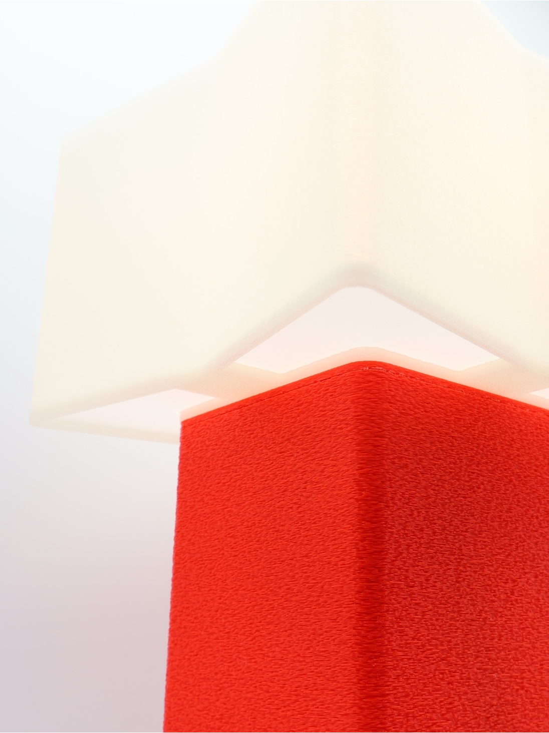 Priscilla – Lampe à poser design, POP, Essentiel