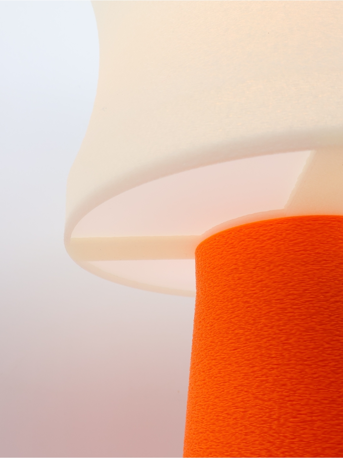 Aurélie – Lampe à poser design, POP, Équilibre Aurélie – Lampe à poser design, POP, Équilibre