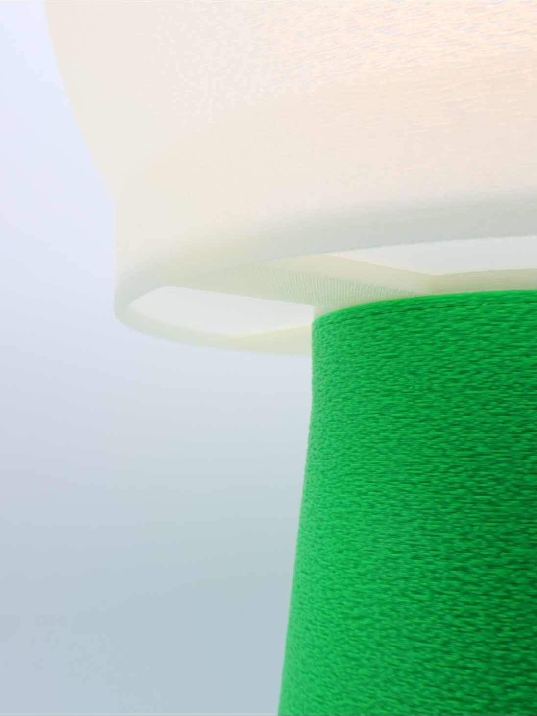 Clémence – Lampe à poser design, POP, Équilibre Clémence – Lampe à poser design, POP, Équilibre