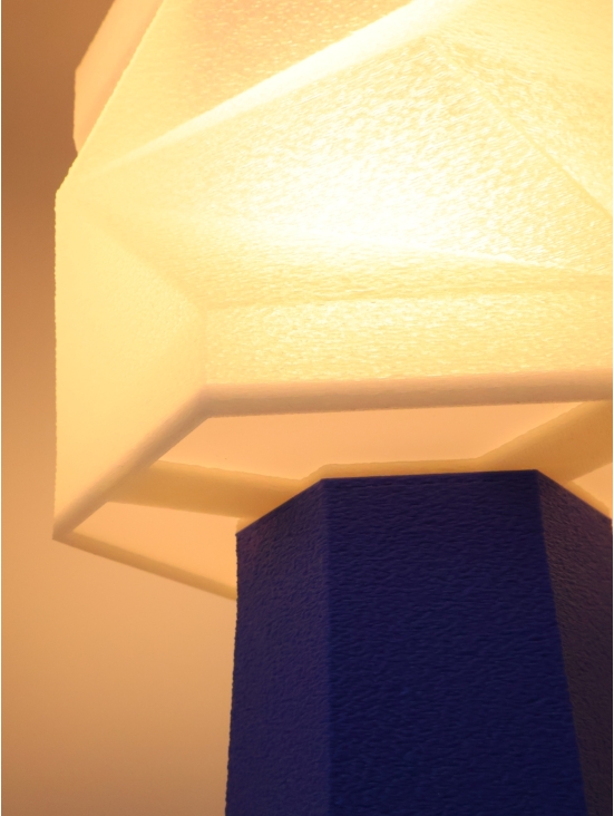 Lampe à poser Élise – Origami crème coquilles Saint-Jacques & pied Pop coloré