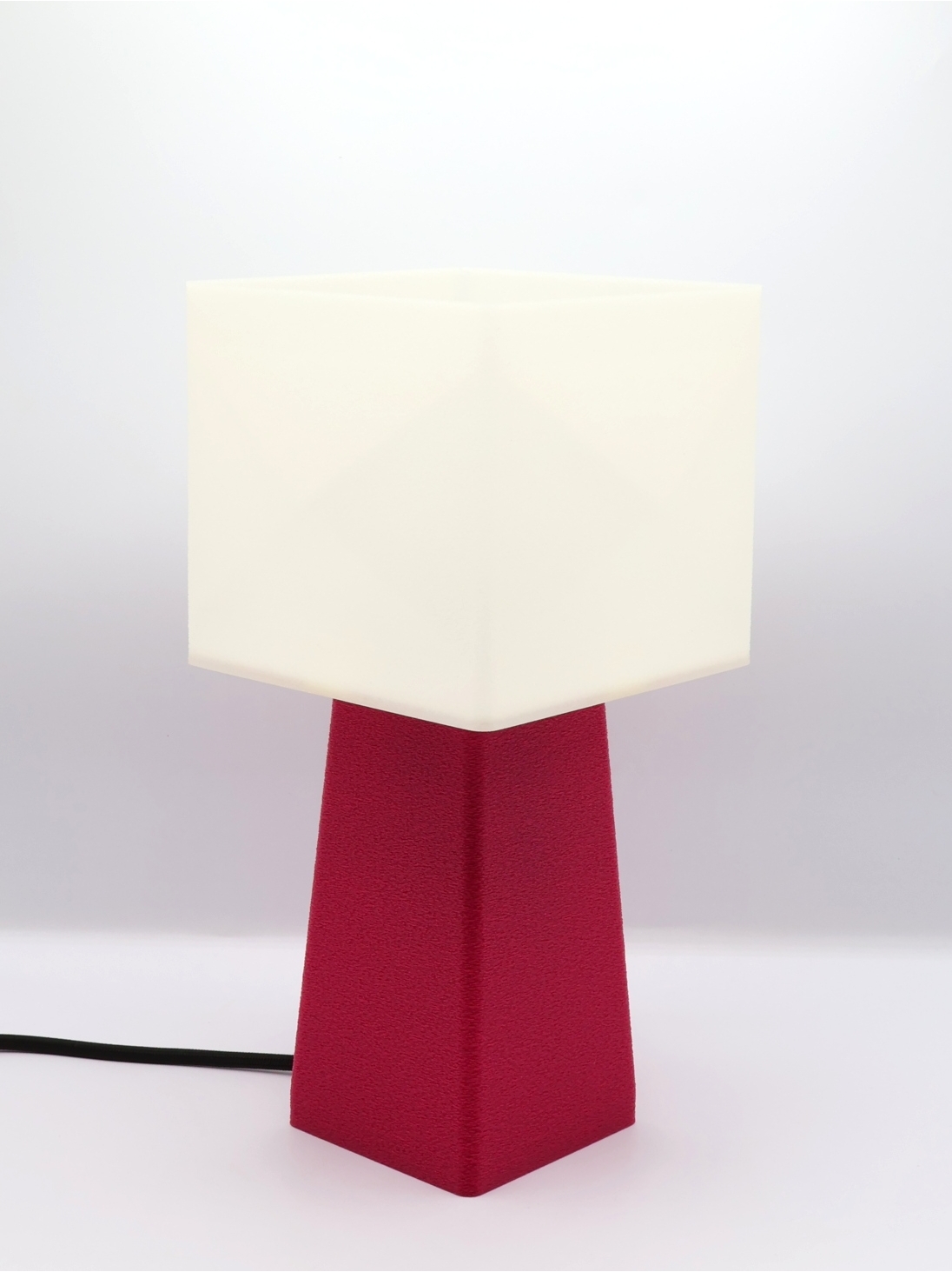Isabelle – Lampe à poser design, POP, Équilibre