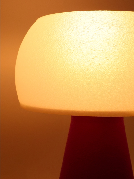 Lampe à poser Annie – Douceur arrondie crème coquilles Saint-Jacques & pied Pop coloré