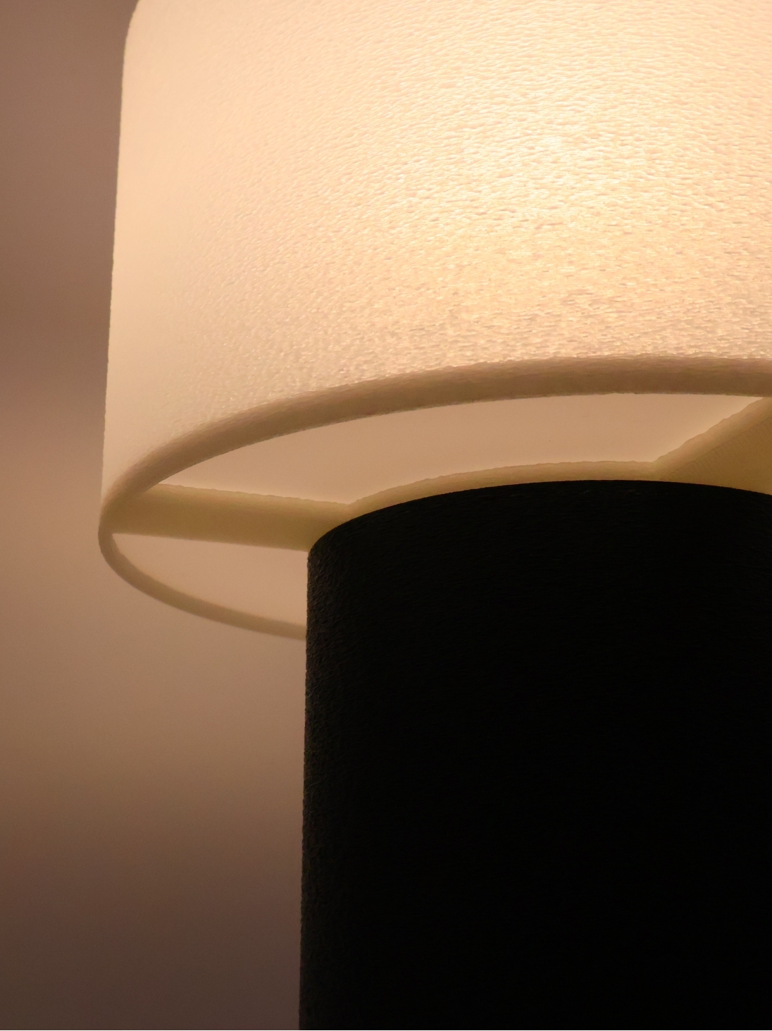 Clarisse – Lampe à poser design, POP, Essentiel