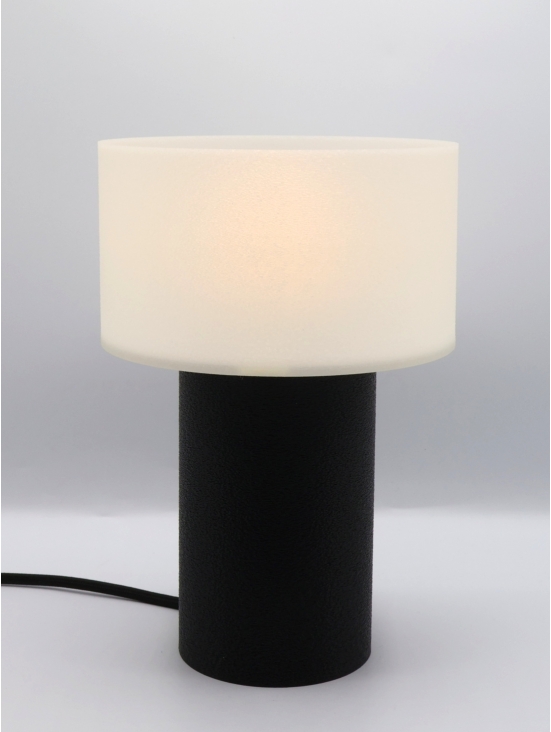 Lampe à poser Clarisse Pop – Abatjour crème coquilles Saint-Jacques & pied Pop coloré