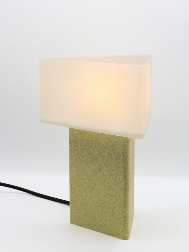 Maelle – Lampe à poser design coquilles Saint-Jacques & granit vanille