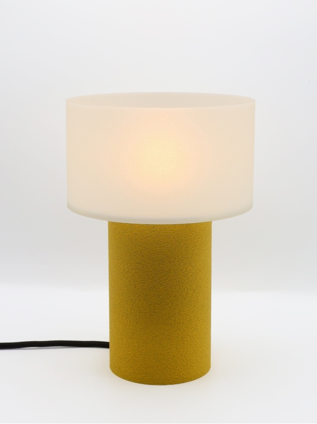 Clarisse – Lampe à poser design granit & abat-jour coquilles Saint-Jacques