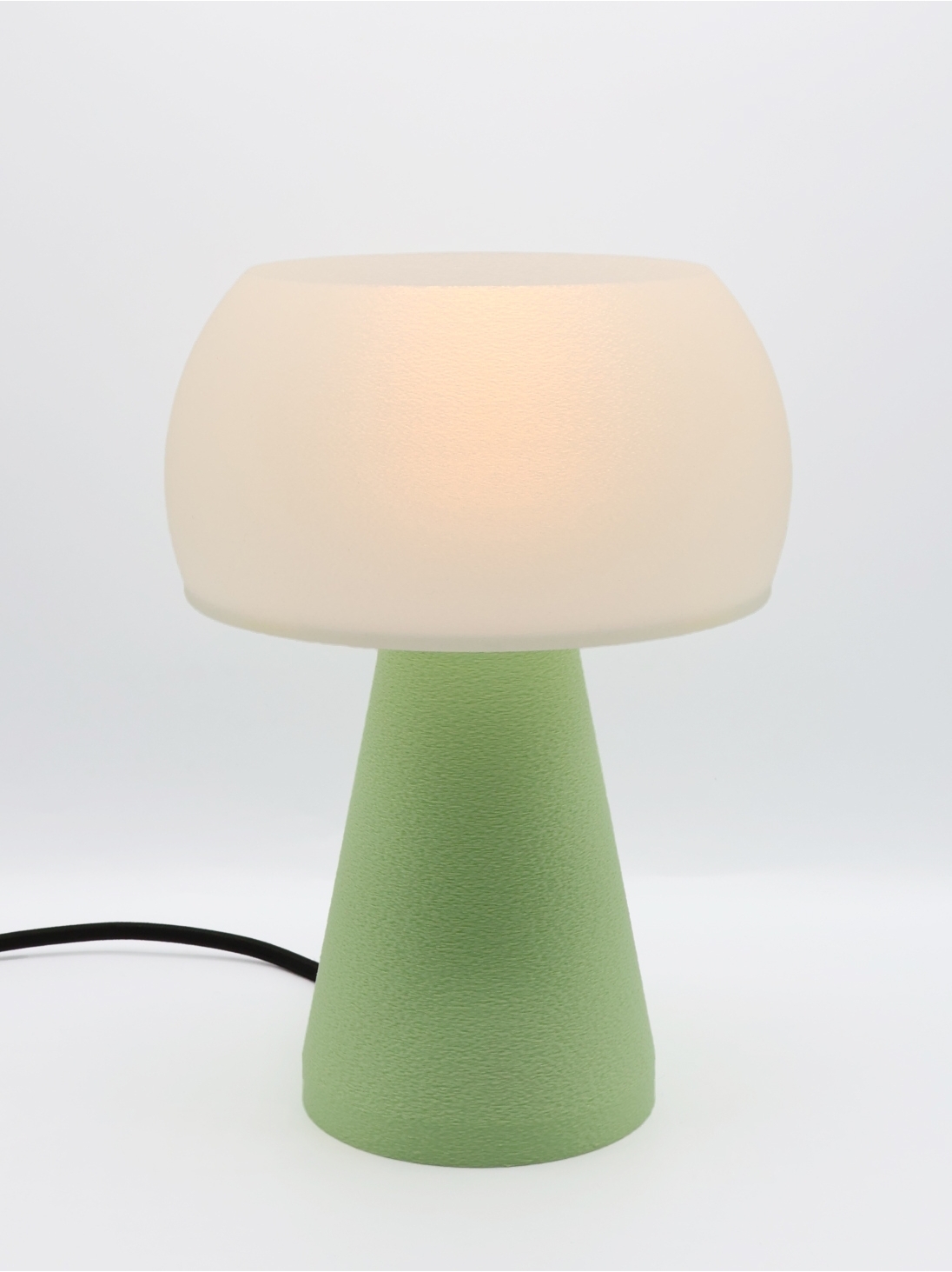 Annie – Lampe à poser abat-jour coquilles Saint-Jacques & pied Pastel, taille Essentiel