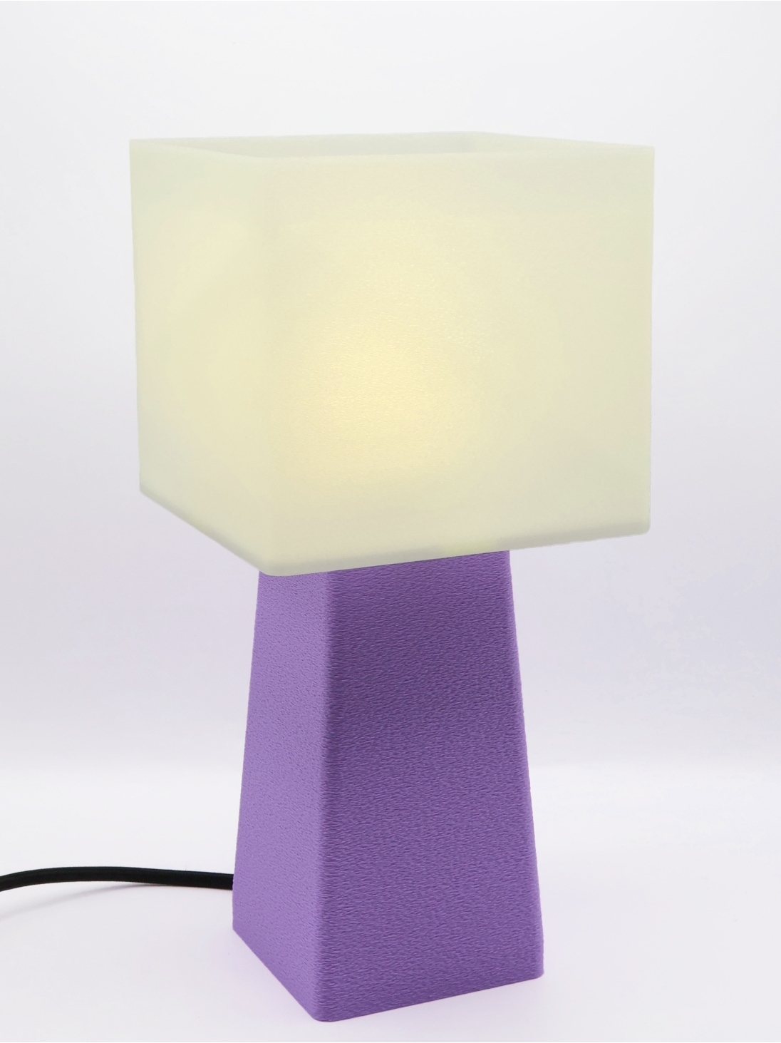 Isabelle – Lampe à poser design, PASTEL, Équilibre