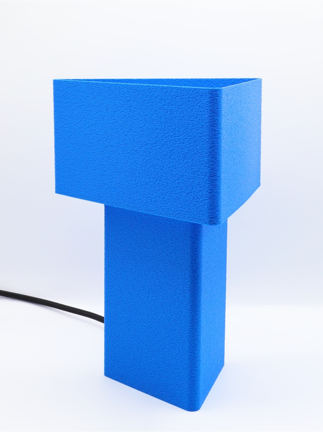 Lison Pop Essentiel – Lampe à poser design triangulaire : couleurs Pop