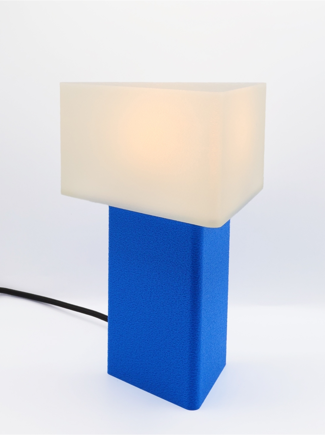 Lampe à poser Maëlle Essentiel – Halo crème apaisant & touche Pop colorée