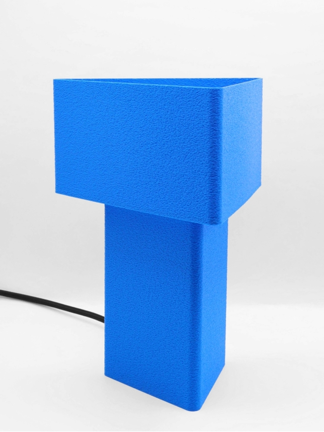 Lison Pop Essentiel – Lampe à poser design triangulaire : couleurs Pop