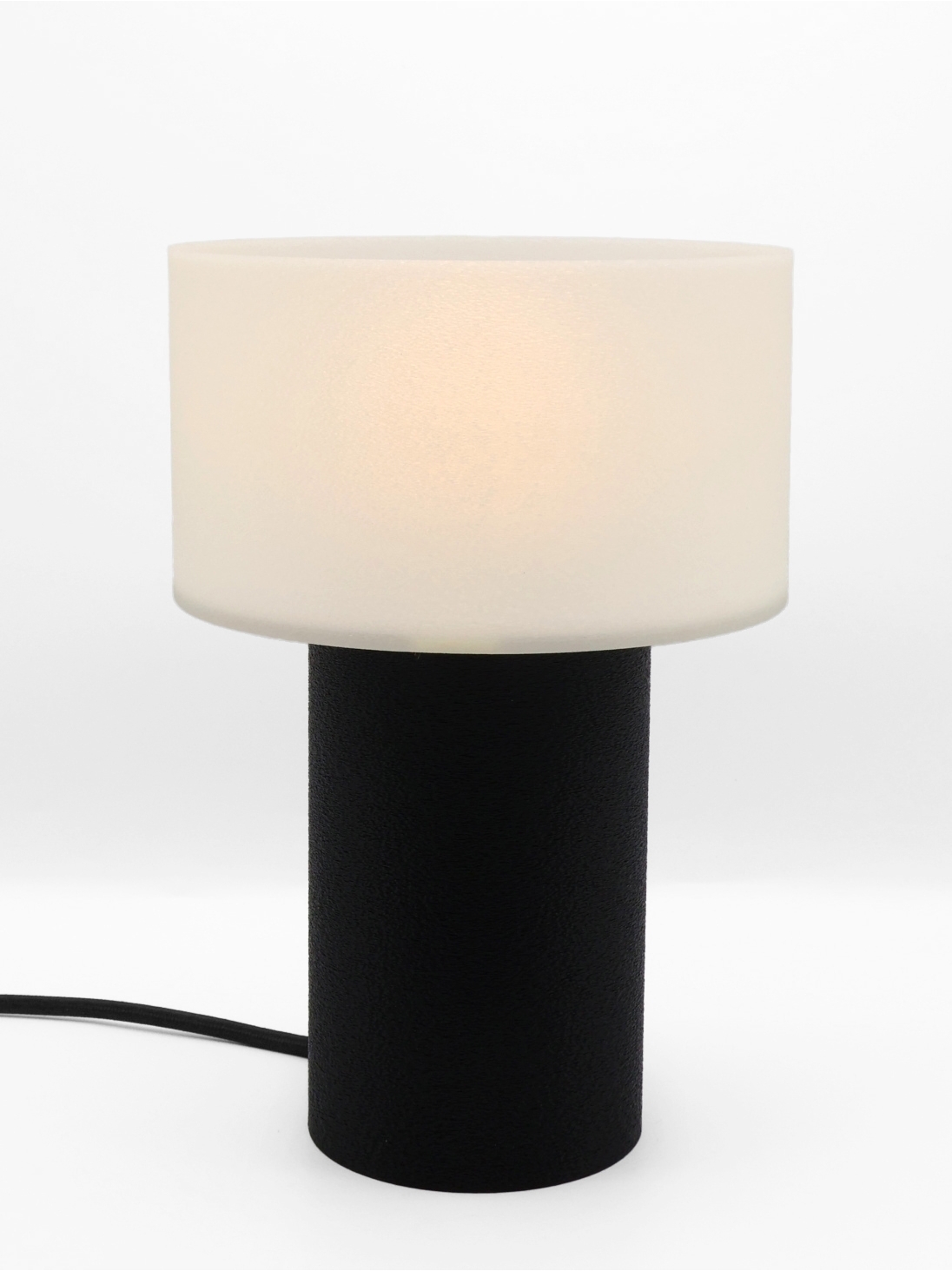 Clarisse – Lampe à poser design, POP, Essentiel Clarisse – Lampe à poser design, POP, Essentiel