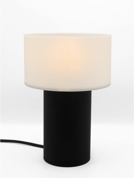 Lampe à poser Clarisse Pop – Abatjour crème coquilles Saint-Jacques & pied Pop coloré