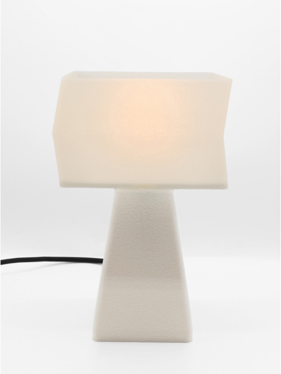 Lampe à poser Juliane Essentiel – Carré vrillé crème coquilles Saint-Jacques & pied Pop