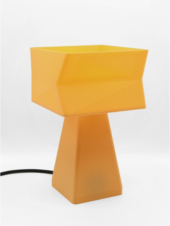 Adèle Pastel – Lampe à poser design carrée, taille Essentiel