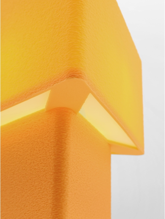 Lison Pastel – Lampe à poser design triangulaire, taille Essentiel
