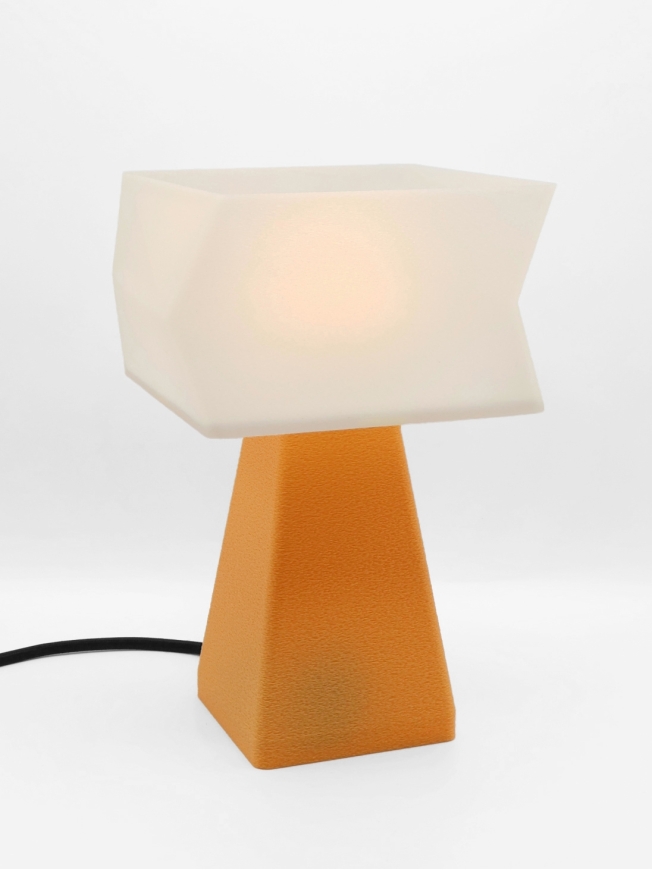 Juliane – Lampe à poser carrée, abat-jour coquilles Saint-Jacques & pied Pastel, taille Essentiel