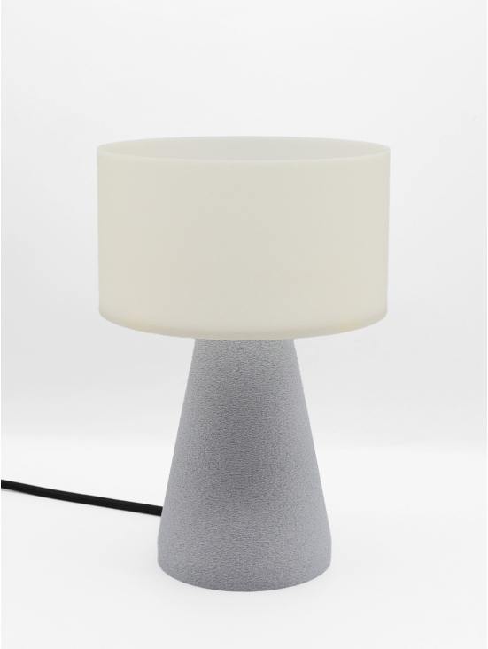 Meredith – lampe à poser design granit & coquilles Saint-Jacques – format Essentiel