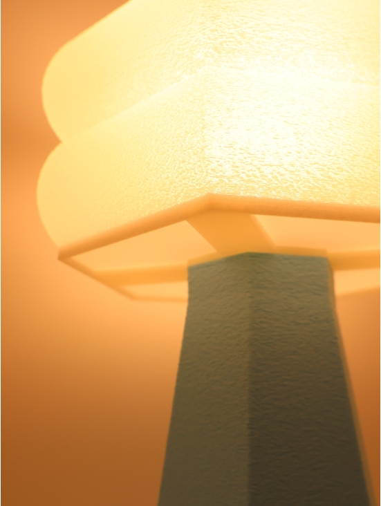 Aline – Lampe à poser hexagonale, abat-jour coquilles Saint-Jacques & pied Pastel, taille Essentiel