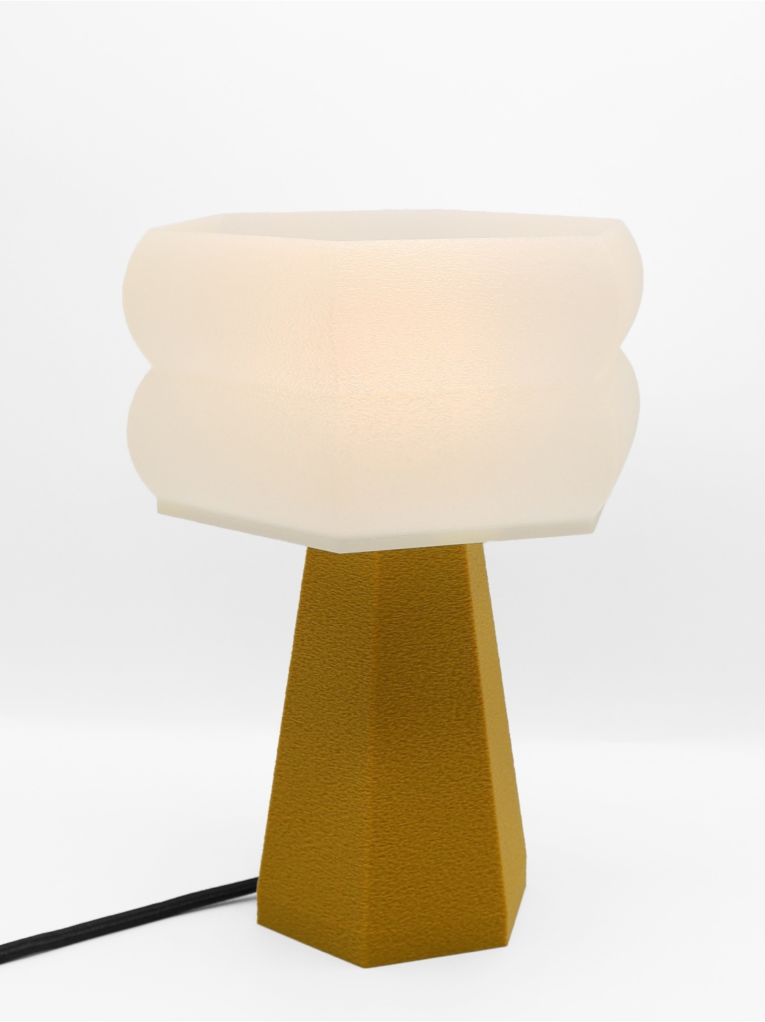 Aline – Lampe à poser design, POP, Essentiel
