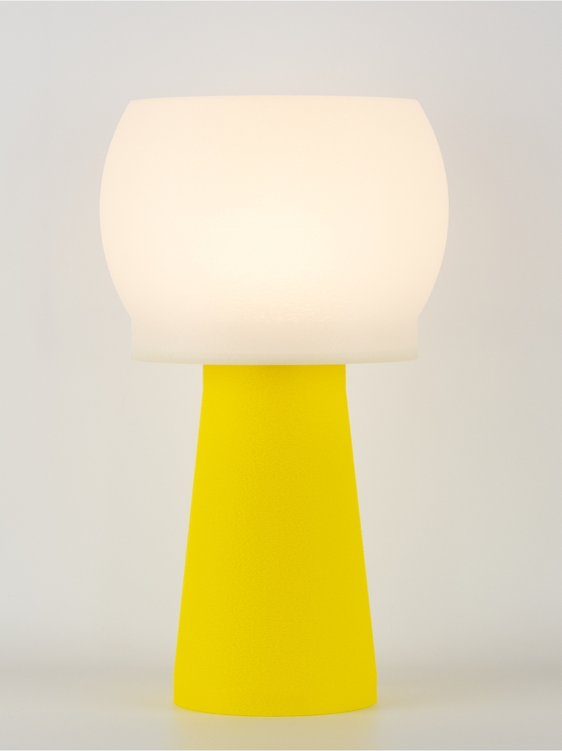 Adèle Pop Essentiel – Lampe à poser design carrée vrillée : couleurs Pop